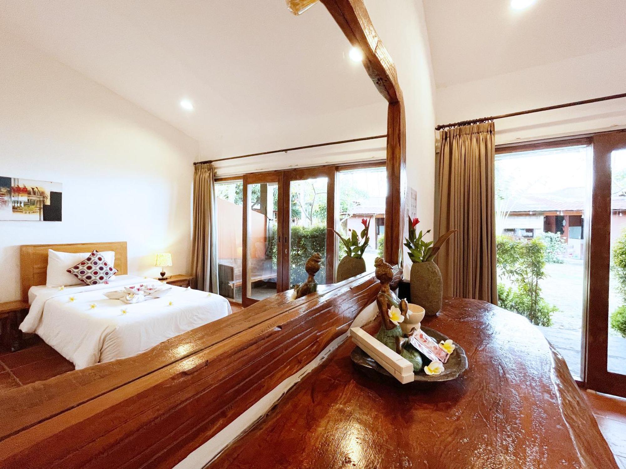 Pebble & Fins Bali Dive Resort Tulamben Extérieur photo